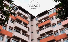 โรงแรมนนทบุรี พาเลซ